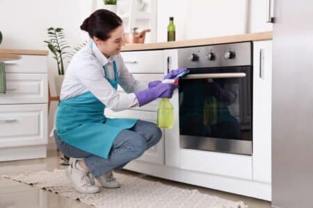 What to Expect During a Professional Home Cleaning Visit